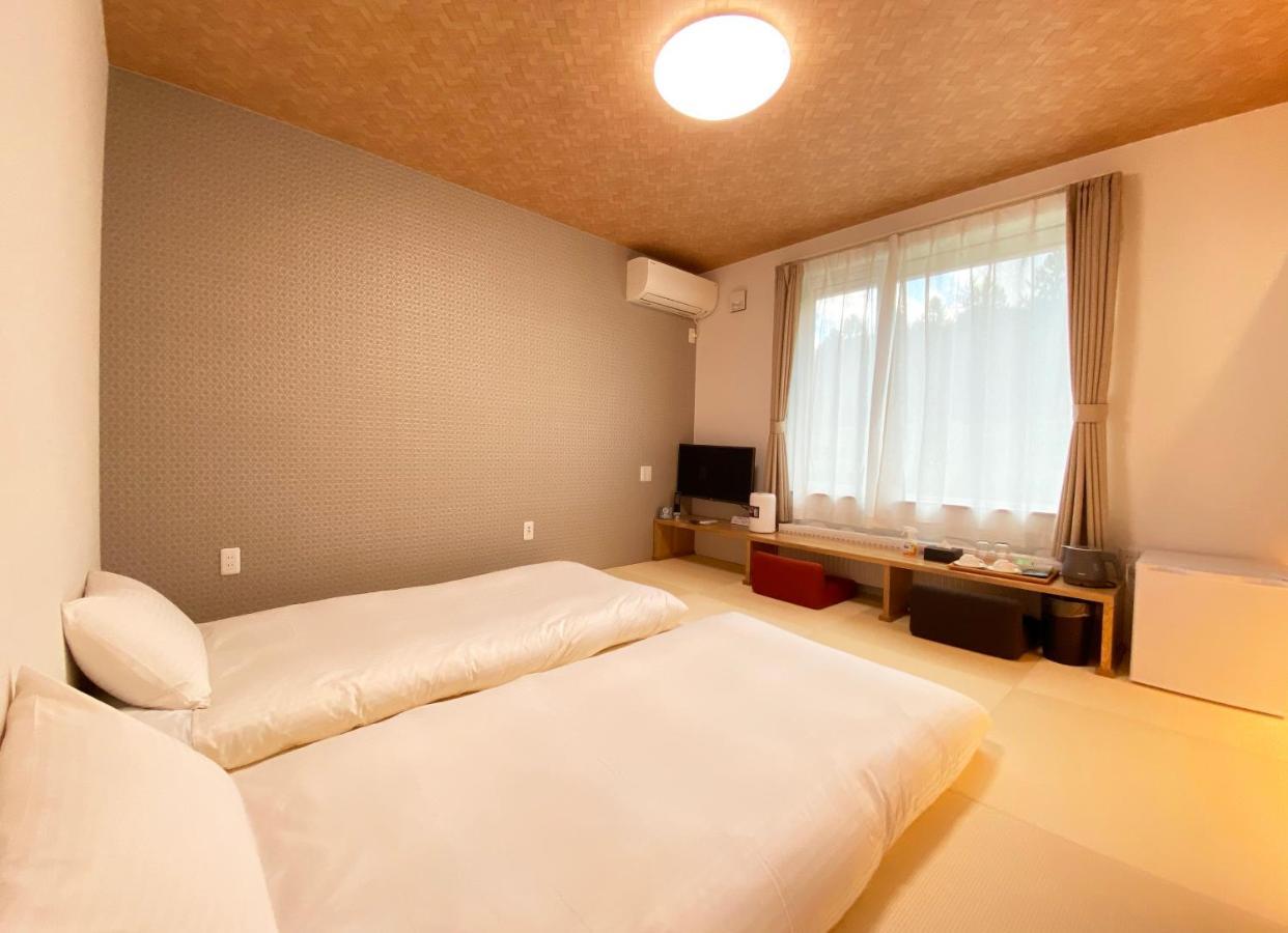 Hotel Hanafuji Inn Nakafurano Exterior foto
